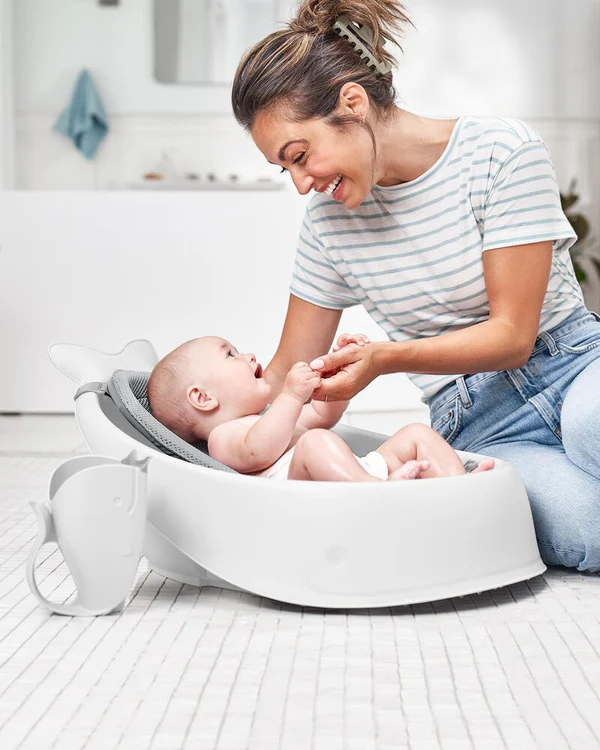 Skip Hop MOBY Waterfall Bath Rinser - White - Image 4