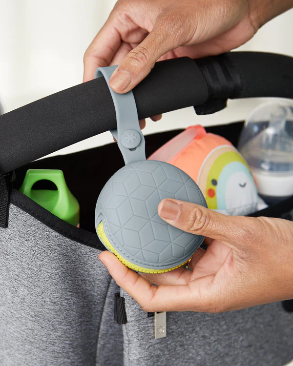 سكيب هوب - حامل اللهاية السيليكوني “Grab & Go” – رمادي - الصورة 3